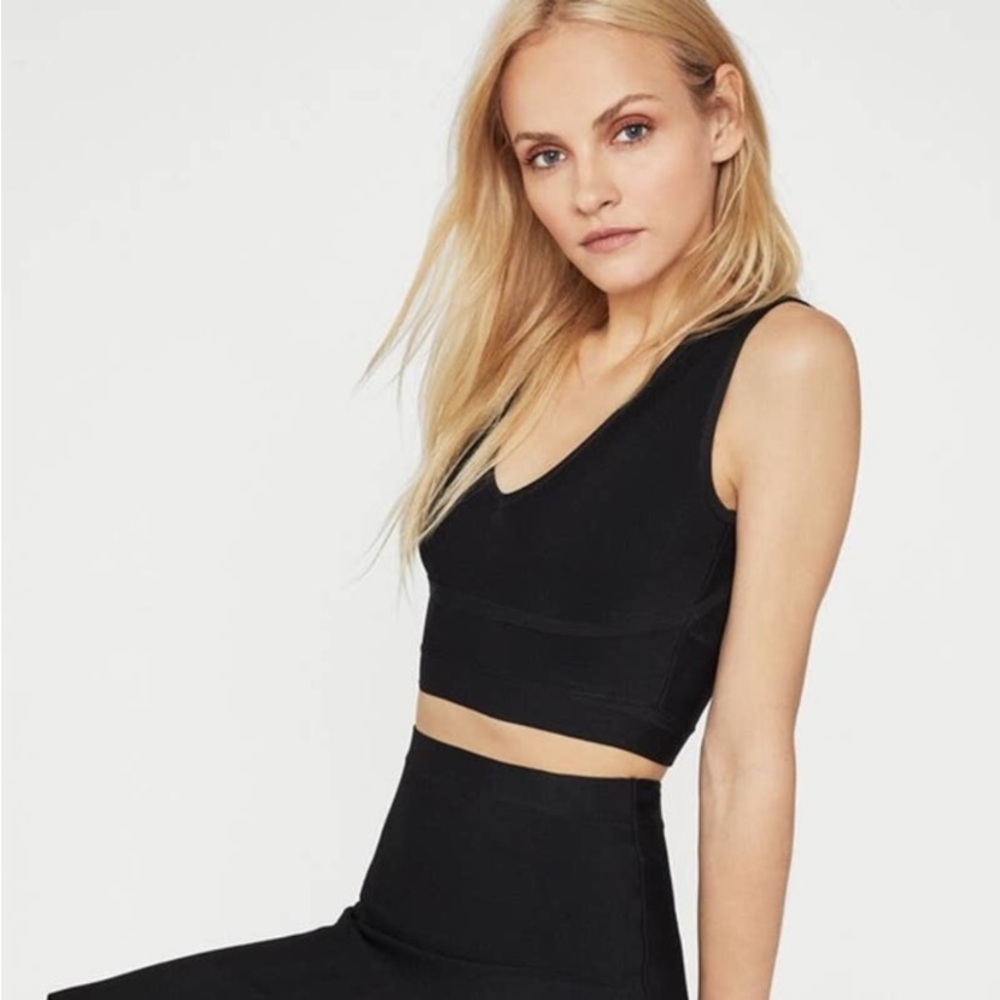 BCBGMAXAZRIA Reversible Black Fanella Top Size XXS